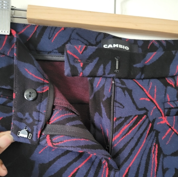 Cambio Rafferty Printed Ankle Pants Size 8 - Picture 5 of 11